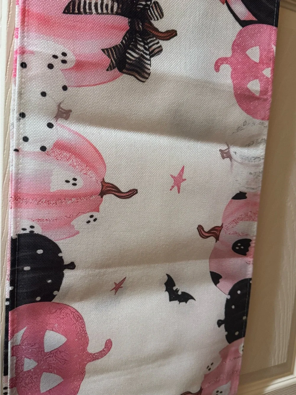 NWT Pink & Black Pumpkin Halloween Table Runner, 13x72